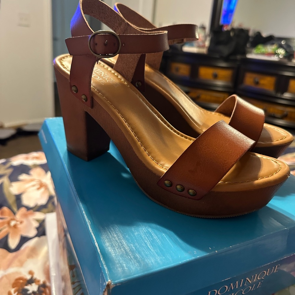 Dominique Chestnut Platform Heels